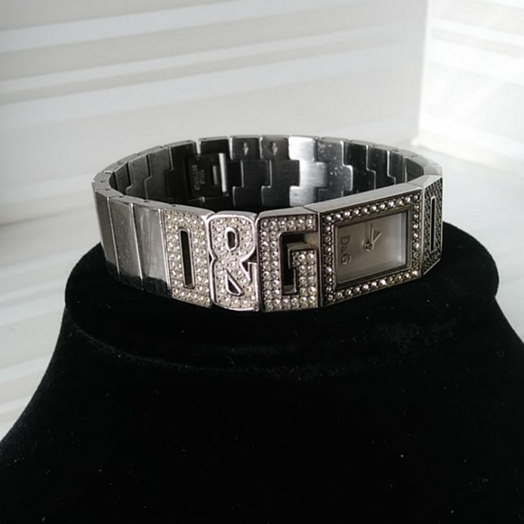 D&G CRYSTAL WATCH 100% AUTHENTIC - Picture 2 of 8